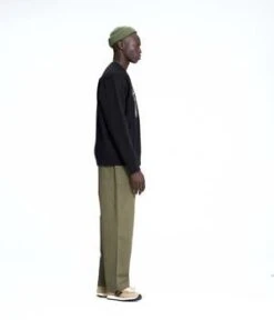 Nostalgia ClubDIY College Crew - Black 12 Nostalgia ClubDIY College Crew - Black -Garmentory Fashion Store DIY College Crew Black 20230913080613 4