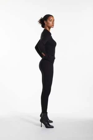 FANGEssential Ribbed Legging 4 FANGEssential Ribbed Legging - Image 4