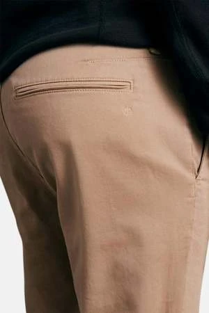 Rag & BoneFit 2 Stretch Twill Chino - Cornstalk 5 Rag & BoneFit 2 Stretch Twill Chino - Cornstalk - Image 5