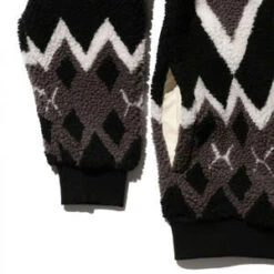 Beams PlusJacquard Boa Fleece Crew Neck - Black/Grey -Garmentory Fashion Store Jacquard Boa Fleece Crew Neck Black Grey 20231012182015