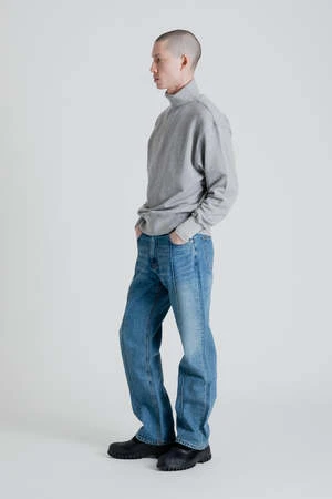 Uniform BridgePin Tuck Wide Denim Pants - Indigo Washed 9 Uniform BridgePin Tuck Wide Denim Pants - Indigo Washed - Image 9