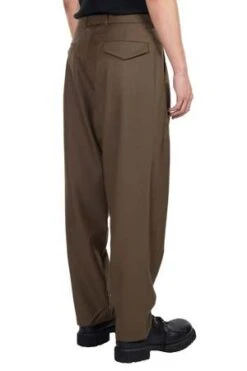LownnTwo Pleated Pants Cropped V2 - Brown -Garmentory Fashion Store Two Pleated Pants Cropped V2 Brown 20231030215553 2